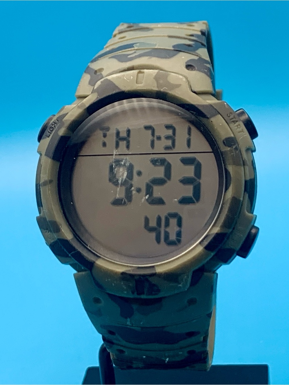 CAKCITY Men’s Digital Camo Wristwatch Chrono Backlight Alarm Day Date Working